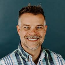 Derek Walden's Instagram, Twitter & Facebook