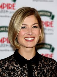 Rosamund pike's versatility also extends to the way she styles her hair. Rosamund Pike Bob Rosamund Pike Short Hairstyles Looks Stylebistro