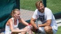 Princezna eugenie se v pátek v kapli svatého jiří na hradě windsoru vdala za svého dlouholetého přítele jacka brooksbanka. Prerostl Tenis V Neco Vic U Kvitove Prespal Jeji Rozvadejici Se Trener Nova Sport