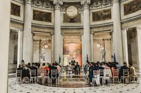 This Gorgeous Dublin City Hall Wedding Absolutely Took Our Breaths Away Junebug Weddings City Hall Wedding Inspiration City Hall Wedding Dublin Wedding