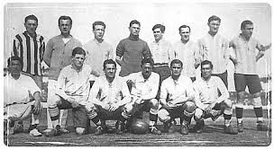 تأسس الاتحاد الأرجنتيني لكرة القدم في العام 1893، وانضم إلى الفيفا في العام 1912. Ù…Ù†ØªØ®Ø¨ Ø§Ù„Ø£Ø±Ø¬Ù†ØªÙŠÙ† Ù„ÙƒØ±Ø© Ø§Ù„Ù‚Ø¯Ù…