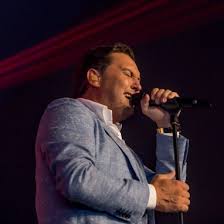 Dat betekent dat geluid een essentiële rol speelt. De Amsterdamse Zomer Keert Terug In Het Olympisch Stadion Met O A Andre Hazes Tino Martin En Nick Simon Nieuws Op Podiuminfo