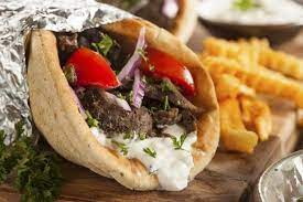 Recette Sandwich Grec Ou Gyro En Video Recipe Gyro Recipe Greek Gyros Greek Recipes