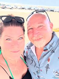 Danielle Priest (@33bleu33) • Instagram photos and videos