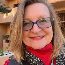 Susan Proper's Instagram, Twitter & Facebook