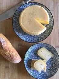 Faire Son Fromage Une Belle Tomme De Vache Ciloubidouille En 2020 Faire Son Fromage Fromage Fait Maison Comment Faire Du Fromage