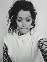 Leanna Scott's Instagram, Twitter & Facebook