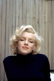 Voxsartoria Knits For The Chill 216 Marilyn Monroe 1953 Marilyn Monroe Frisuren Feier Und Schone Frauen