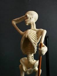 How To Make A Skeleton Model Out Of Clay Sculpture Figure In Clay Bing Images Bone Art Figurative Sculpture Art