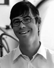 Responsive and in situ -forming chitosan scaffolds for bone tissue  engineering applications: an overview of the last decade