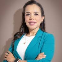 Araceli Gamez's Instagram, Twitter & Facebook