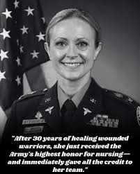 Congratulations to HM3 Celeste Rojas for being a #DAISYAward recipient!  CAPT Laurie Chavez, #NMRTCSanDiego's Director for Nursing Services,  presented the award Aug 22. We thank you for your hard work and dedication