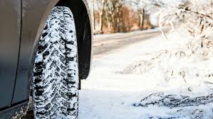Sommerreifen sollte man nicht gleich aufziehen, wenn es das erste mal warm ist. Gibt Es Eine Winterreifenpflicht Was Autofahrer Wissen Sollten