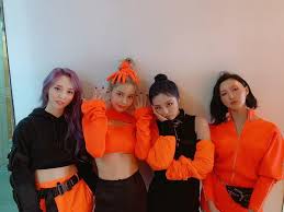 페이스캠4k 마마무 휘인 'hip' (mamamoo wheein facecam)│@sbs inkigayo_2019.12.1. Mamamoo Wheein Home Facebook