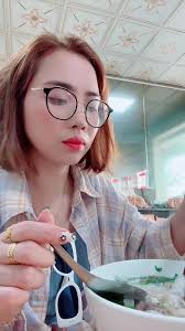 Mưa Tháng Này Ở Quê Mình