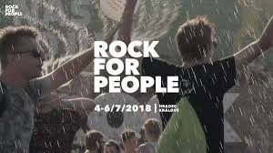 Tradiční hudebnbní festival v hradeckém festival parku. Monika A Jiri Se Mohou Tesit Na Rock For People Hudebni Knihovna Cz