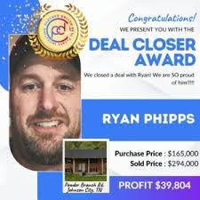 Traci Deal's Instagram, Twitter & Facebook