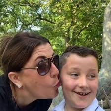 Vicky Webb (@vickywebb3)