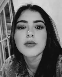 Brenda Raab's Instagram, Twitter & Facebook