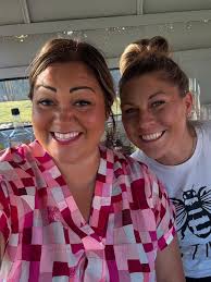 brittneyh66 & I will be at the @wilsonvillefarmersmarket tonight 4-8pm in  Villebois! Come see us & enjoy some amazing food, drinks & music by  @michael_opperman!!! It's going to be a perfect night!