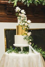 Engagement cakes with an attractive cakes and toping design will be unforgettable for couples. Engagement Ceremony Engagement Cakes 2019