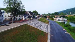 Alle wichtigen informationen über unsere arbeit, die mitarbeiter und das institut im allgemeinen finden sie ab jetzt unter: Trier Stadt Am Fluss Top Magazin Trier Und Top Magazin Luxembourg