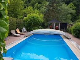 Ferienhaus Mit Pool Whirlpool Gr Garten Mit Zaun Ferienhaus Am Werraufer In Ebenshausen Ferienhaus Mit Pool Ferienhaus Ferien