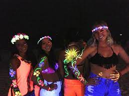 Dancing Under A Full Moon In Thailand Moon Party Ideas Full Moon Party Thailand Full Moon Party