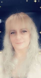 Alicia Hulse's Instagram, Twitter & Facebook