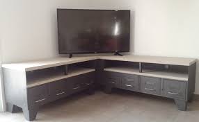 Beau et pratique, le meuble d'angle pas cher de vos rêves vous attend en ligne. Meuble Tv D Angle Style Industriel Ref Baltimore Heure Creation