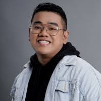 Dale Santos's Instagram, Twitter & Facebook