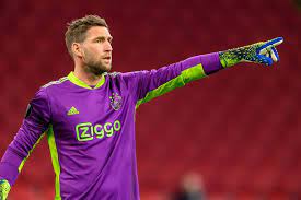 Estadísticas globales de maarten stekelenburg en champions league 2020/21. Maarten Stekelenburg Terug In Het Doel Bij Ajax Je Moet Vertrouwen Hebben In Jezelf En Dat Ook Uitstralen Het Parool
