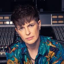 Cat Hiltz (@cat_hiltz) • Instagram photos and videos