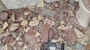 Mittlerweile werden fliesen nicht mehr nur in. Einfach Fliesen Entfernen Mit Dem Bohrhammer Eine Anleitung Youtube