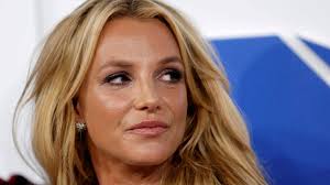 Spears asked the judge to be freed. Gu Tgphkqv Jwm