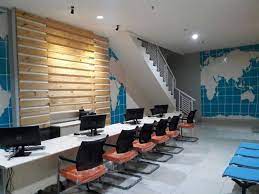 Sedangkan lantai dua dan tiga di peruntukan. Desain Interior Kantor Travel Putra Sion Mandiri
