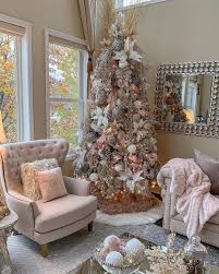 Holiday Home Tours Images Of Homes Decorated For Christmas Christmas Home Beautiful Christmas Trees White Christmas Decor