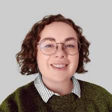 Danielle Mahon (@DanielleDMahon)