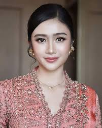 Ritter Juan sebagai Toby