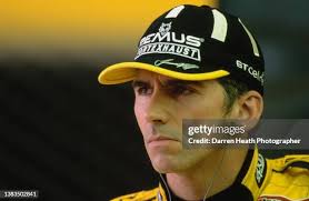 239 photos et images haute résolution de Darren Benson