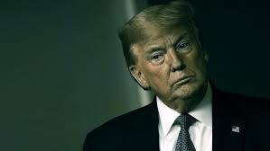 The company operates via the following business lines: Donald Trump Deutsche Bank Geht Auf Distanz Zu Us Prasident