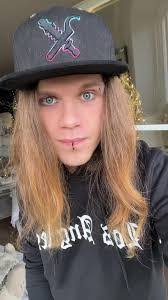 Ricky Weaver's Instagram, Twitter & Facebook