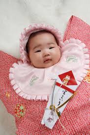 初宮参りの赤ちゃんが続きますね アジアの子供たち 可愛い赤ちゃん 赤ちゃん