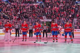 Passant au grand mois, que la fête du canada … Molson Cesse L Impression Du Mini Calendrier Du Canadien La Presse