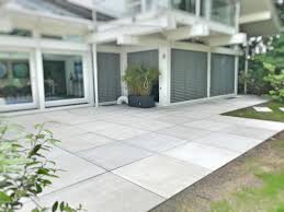 Gestalten sie mit uns ihre hofeinfahrten, garagenzufahrten es gibt viele kreative möglichkeiten, die ihren garten individuell und geschmackvoll gestalten. Pflasterarbeiten Und Natursteinarbeiten Tobias Ross Garten Und Landschaftsbau