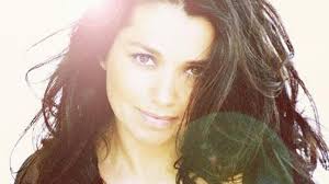 Céline Rudolph stellt "Metamorflores" vor