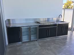 Best selection of outdoor/summer kitchen appliances, cabinets & finishes. Outdoor Kitchens Perth Zesti Woodfired Ovens Perth Wa