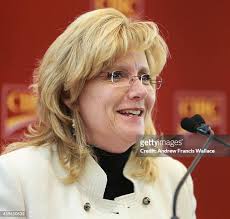 58 Linda Pearson Stock Photos, High-Res Pictures, and Images