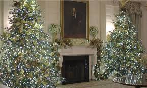 Christmas decorations at white house 2018. Photos First Lady Unveils White House 2018 Christmas Decorations Wtop