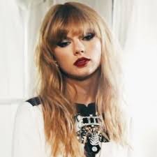 Lucy Bryan (@lucy___bryan)